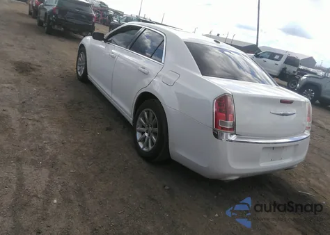 2013 Chrysler 300 Touring from USA, damaged, VIN 2C3CCAAG6DH714212